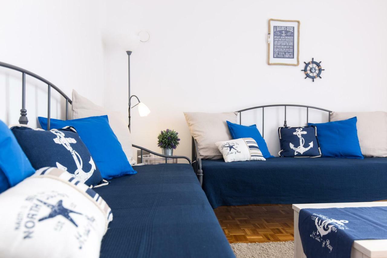 Home Away From Home With A Heated Pool Punat Ngoại thất bức ảnh
